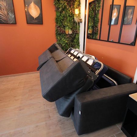 Luxury Studio, Rez De Chaussee, Parking Prive Video Surveillance, Canape Haute Qualite Convertible Couchage 2 Personnes, Centre Ville Proche, Restaurant, Boulangerie 2 Minutes A Pied, Terrasse - 800Metre Carre De Terrain - Gere Par Presta-Zen'Service Verdún Exterior foto